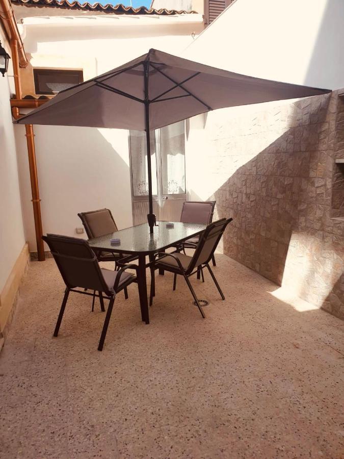 La Casa Di Tina Canicattini Bagni Exterior foto