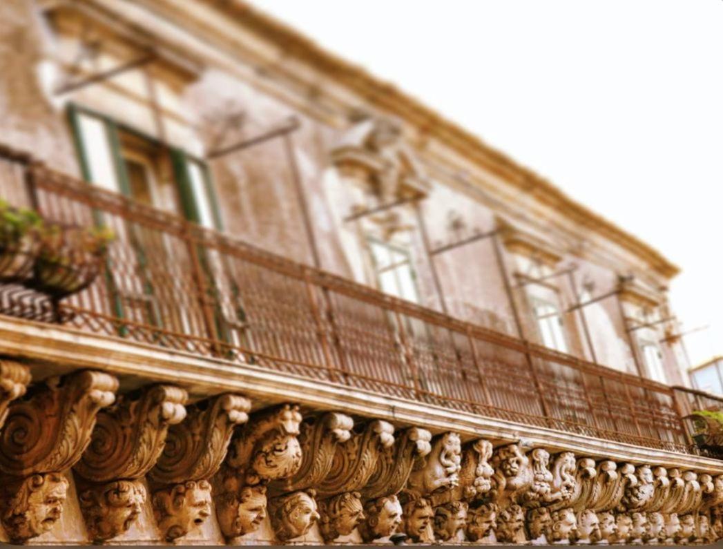 La Casa Di Tina Canicattini Bagni Exterior foto