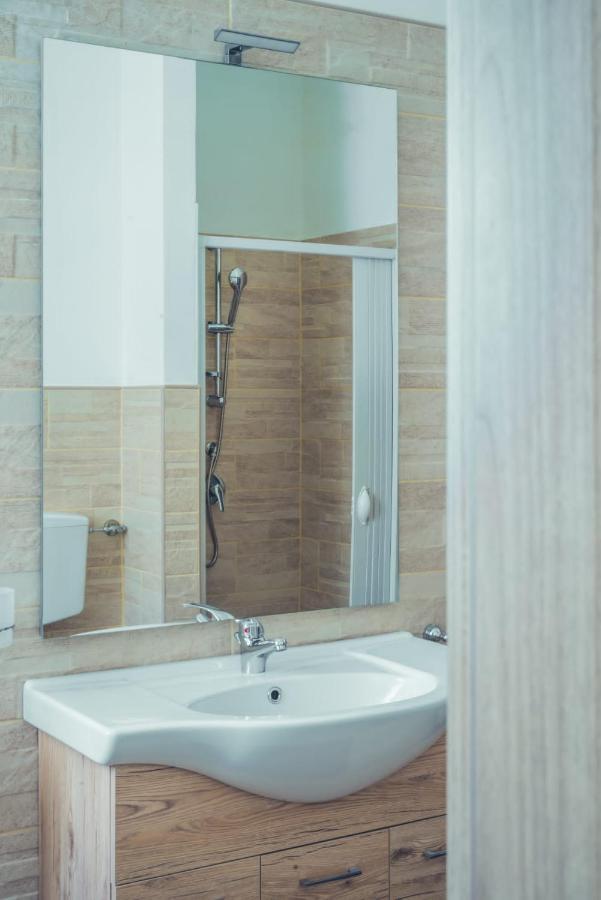La Casa Di Tina Canicattini Bagni Exterior foto