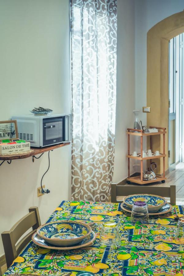 La Casa Di Tina Canicattini Bagni Exterior foto